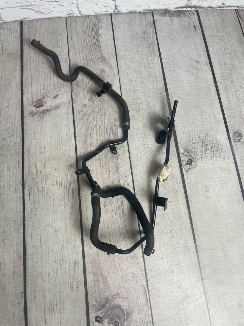 Запчасть трубопровод системы охлаждения VW Tiguan 1 2007-2011 1K0121070CA контрактная Трубопровод системы охлаждения VW Tiguan 1 2007-2011 1K0121070CA контрактная