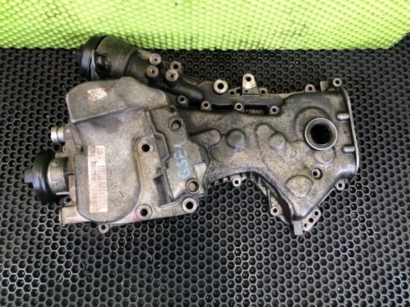 Крышка двигателя передняя Volkswagen golf BMY 03C109211N контрактная