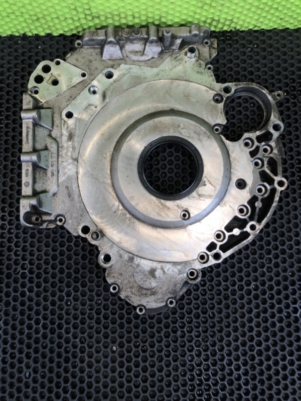 Крышка двигателя задняя Audi A6 BDX 06E103173P контрактная