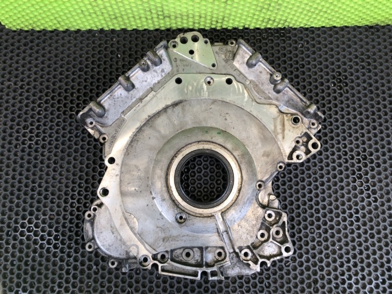 Крышка двигателя задняя Audi A6 CGW 06E103173BL контрактная