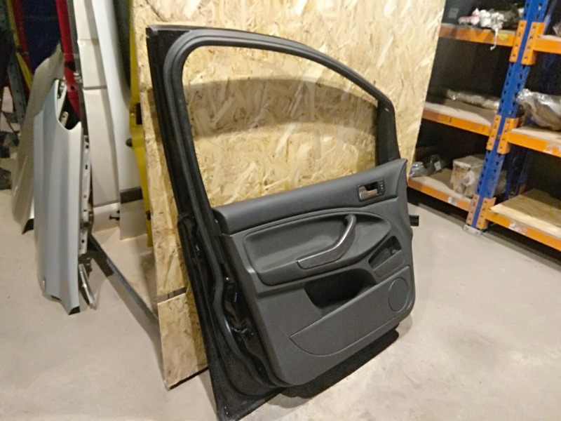 Дверь передняя левая C-Max 2008 2.0 AODA Дверь передняя левая C-Max 2008 2.0 AODA