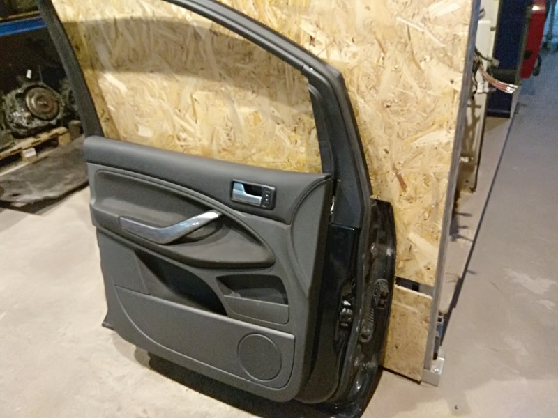 Дверь передняя левая C-Max 2008 2.0 AODA Дверь передняя левая C-Max 2008 2.0 AODA
