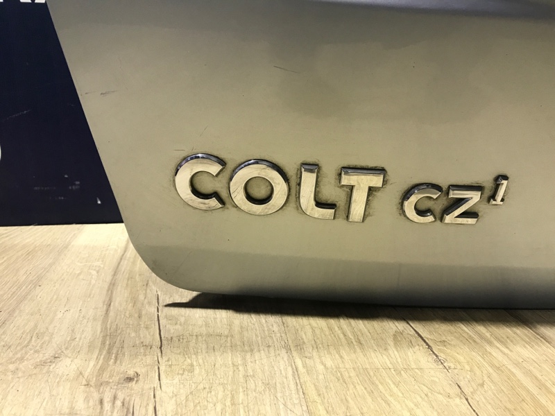 Крышка багажника Colt 2006 Z32A 1