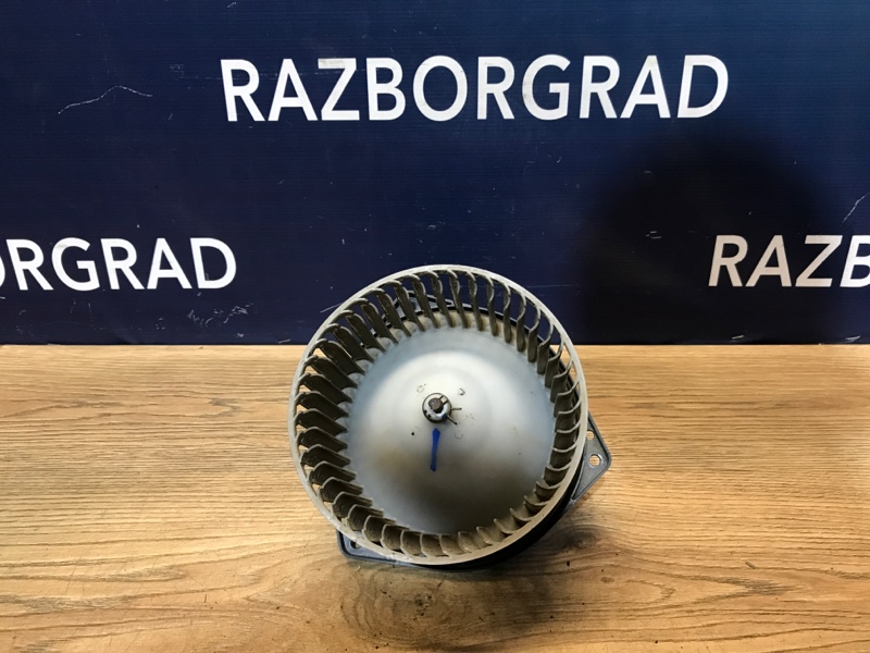 Моторчик печки L200 2009 KB4T 2.5 4D56