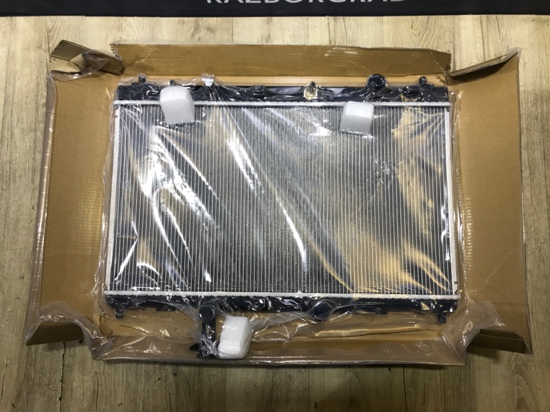 Радиатор охлаждения Suzuki Vitara 4 1.6