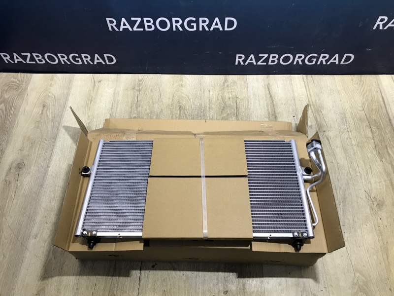 Радиатор кондиционера Carisma/Space Star 95-06