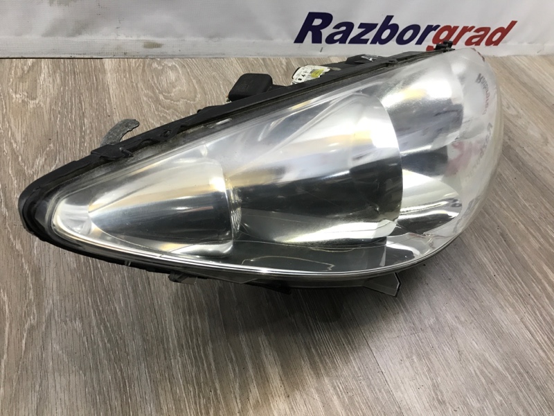 Фара правая Peugeot 308 T7 1.6 EP6