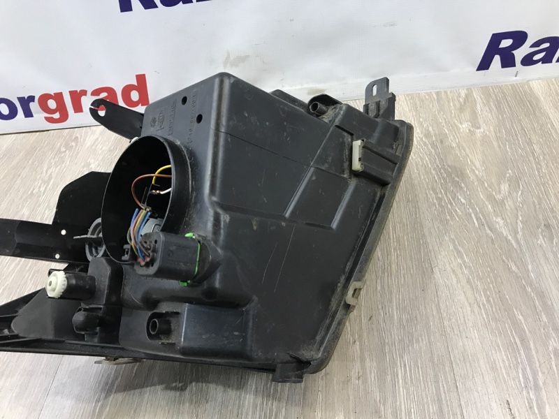 Фара левая Fusion 2009 CBK 1.4 FXJA Фара левая Fusion 2009 CBK 1.4 FXJA