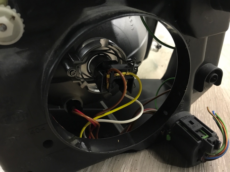 Фара правая Fusion 2010 CBK 1.6 FYJA Фара правая Fusion 2010 CBK 1.6 FYJA