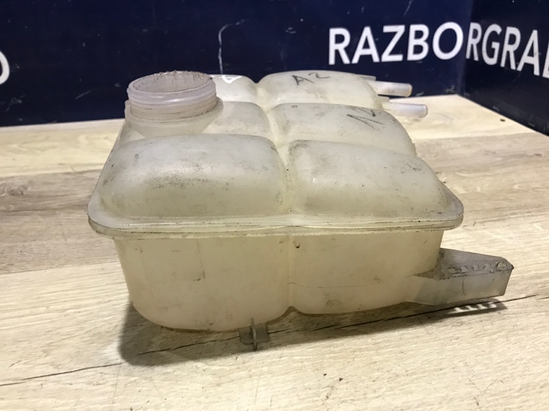 Бачок расширительный Focus 2008 2 1.6 SHDA