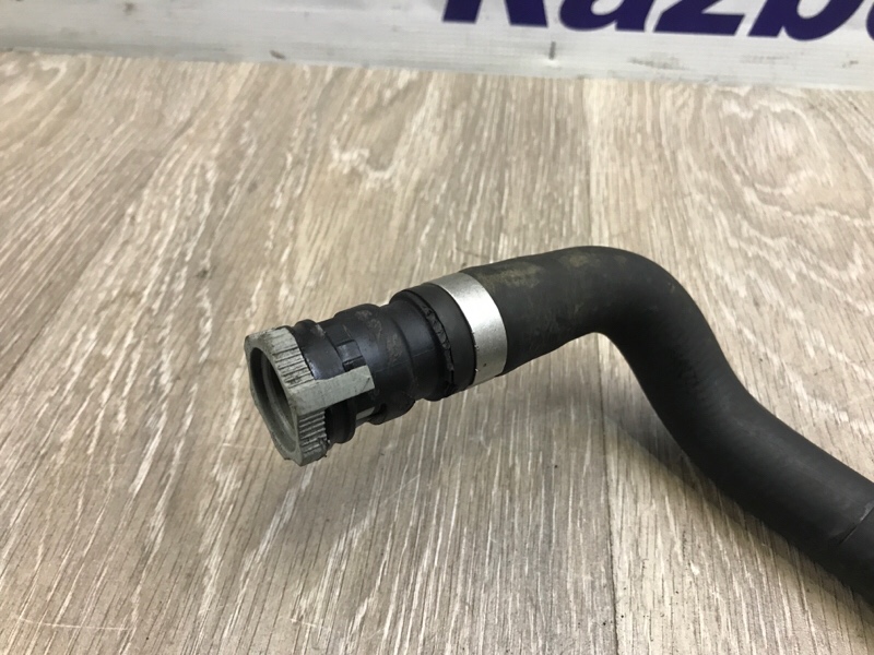 Патрубок отопителя C-Max 2009 CB3 1.8 QQDB Патрубок отопителя C-Max 2009 CB3 1.8 QQDB