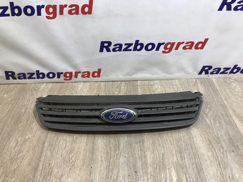 Решетка радиатора Ford C-Max 2008 2.0 AODA 1507918 контрактная