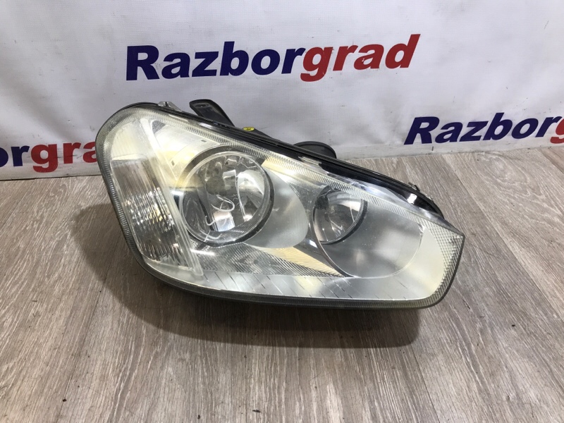 Фара правая Ford C-Max 2008 2.0 AODA 1707465 контрактная
