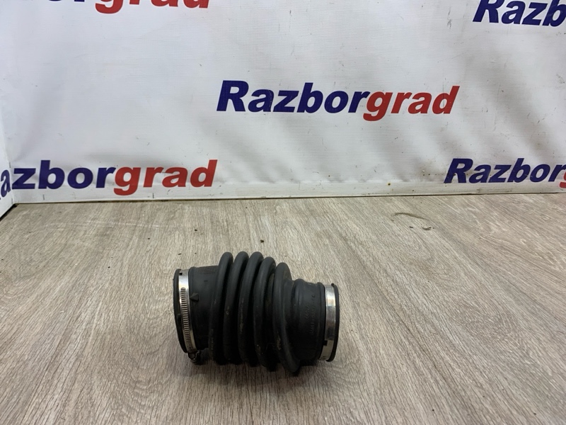 Патрубок воздушного фильтра Ford Focus 2010 2 1.8 QQDB 1684286 Б/У