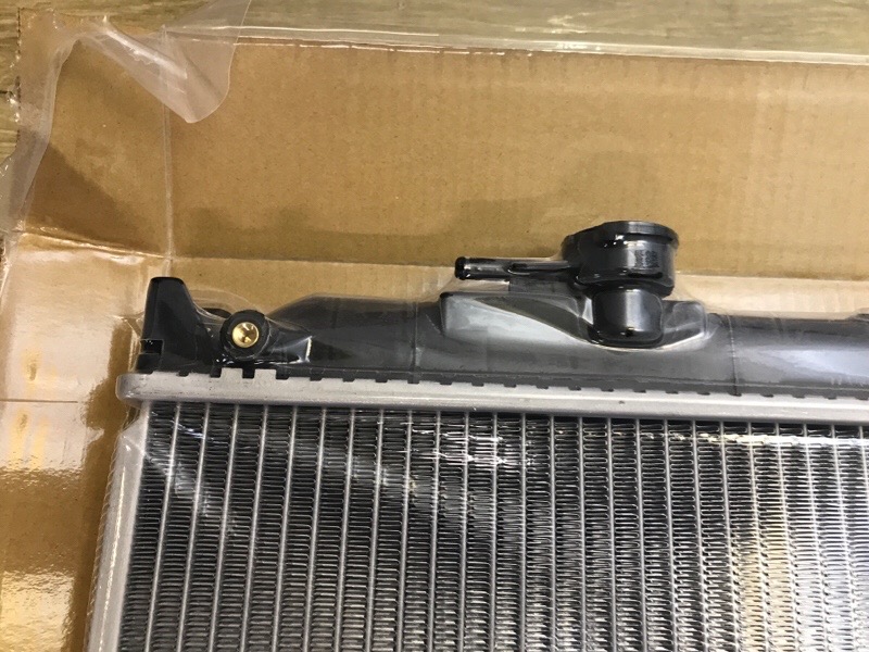 Радиатор охлаждения Vitara 88-97 1.6 AT