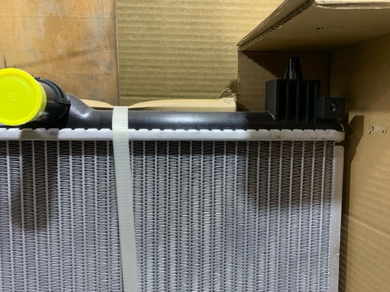 Радиатор охлаждения Suzuki Solio/Ignis