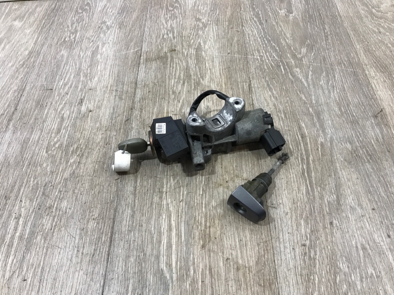 Замок зажигания Toyota Avensis 2006 1.6 3ZZFE 4528005070 контрактная