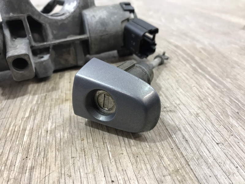 Замок зажигания Avensis 2006 1.6 3ZZFE