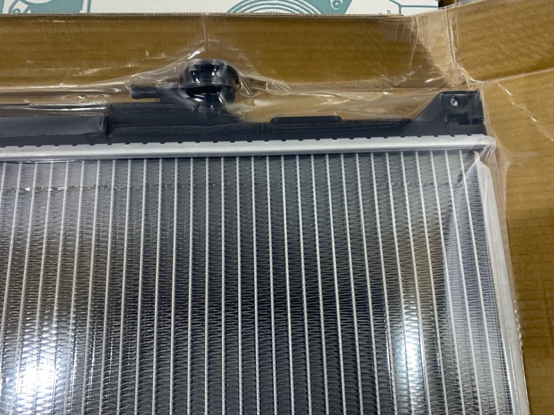 Радиатор охлаждения Grand Vitara 98-06 2.7 AT