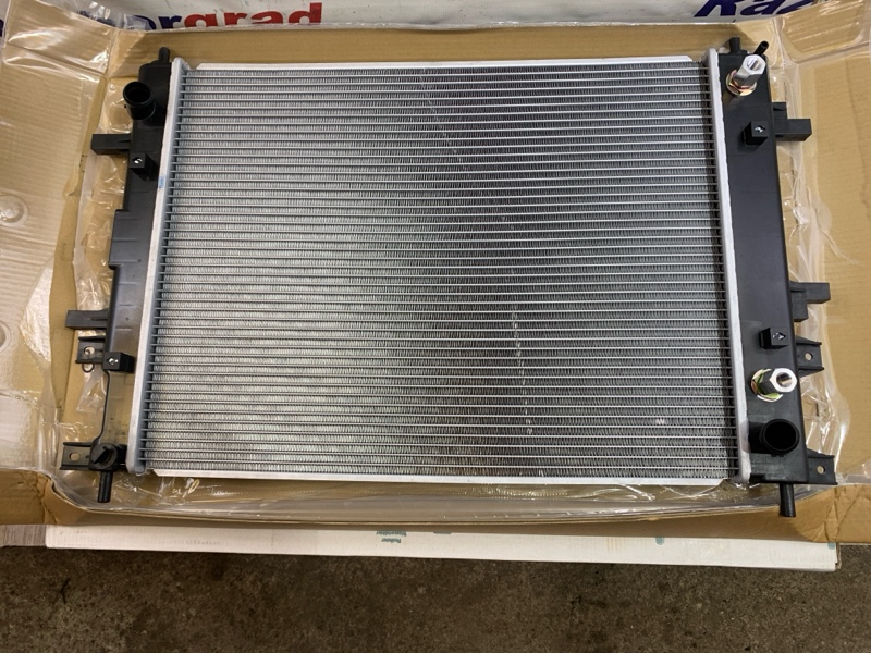 Радиатор охлаждения Kaiyi E5 21> 1.5 AT 301065 новая