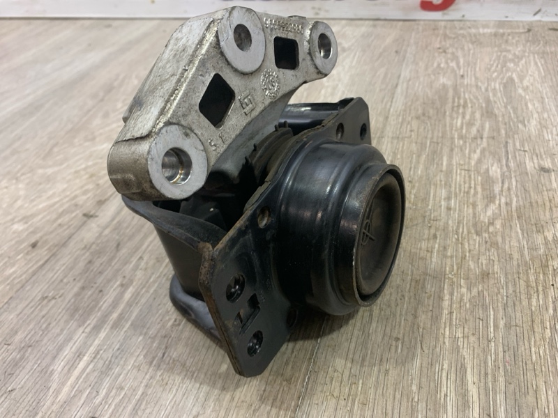 Опора двигателя правая 3008 2010 1.6 EP6