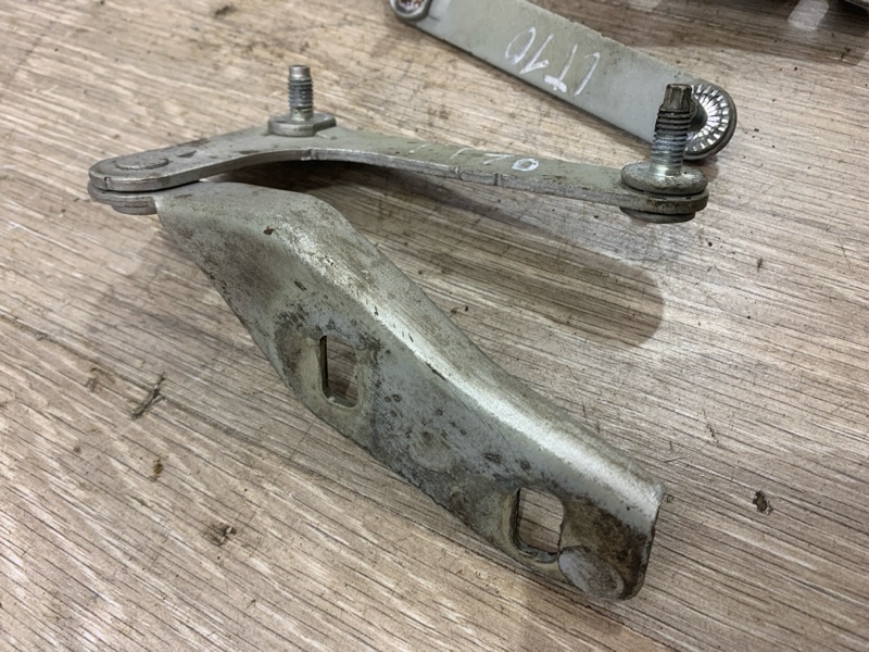 Петля капота C-Max 2007 CB3 1.8 QQDB