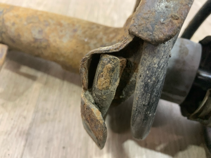 Амортизатор передний правый C-Max 2007 CB3 1.8 QQDB