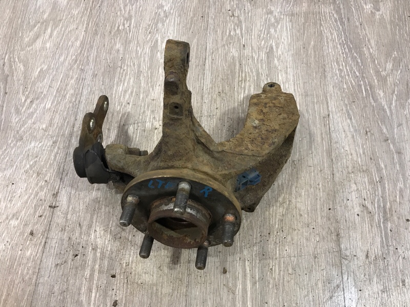 Кулак поворотный правый C-Max 2007 CB3 1.8 QQDB