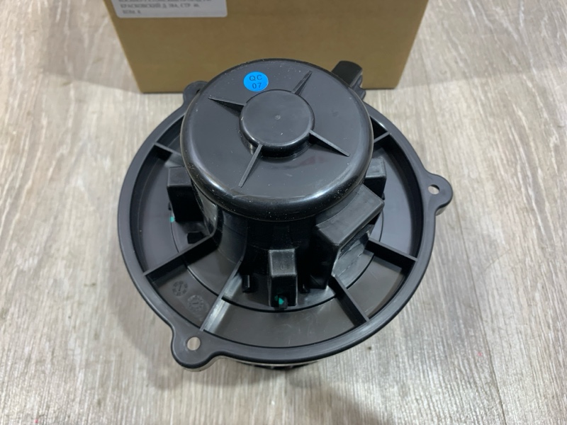 Моторчик печки Rio 1