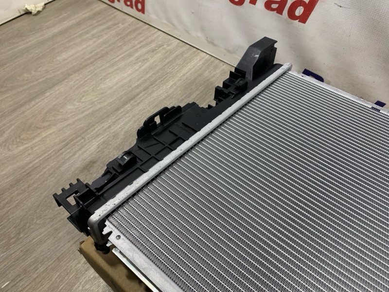 Радиатор охлаждения 5 G30/6 G32/7 G11 Радиатор охлаждения 5 G30/6 G32/7 G11