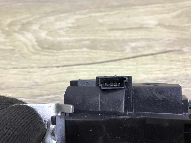 Замок багажника Mercedes-Benz B-Class W246 1.6 270.910 Замок багажника Mercedes-Benz B-Class W246 1.6 270.910