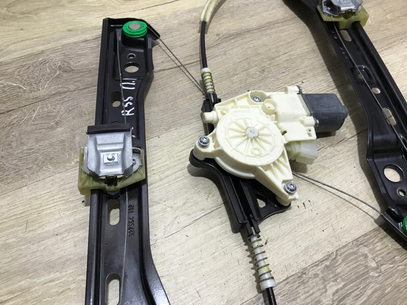 Стеклоподъемник передний левый Mercedes-Benz B-Class W246 1.6 270.910