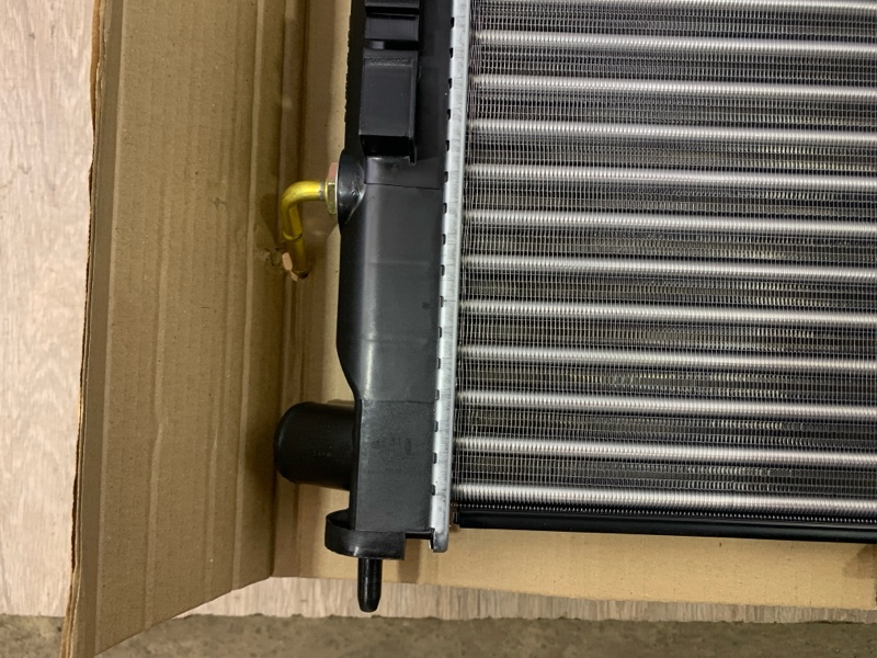 Радиатор охлаждения Mitsubishi Lancer 10 1.5 AT Радиатор охлаждения Mitsubishi Lancer 10 1.5 AT