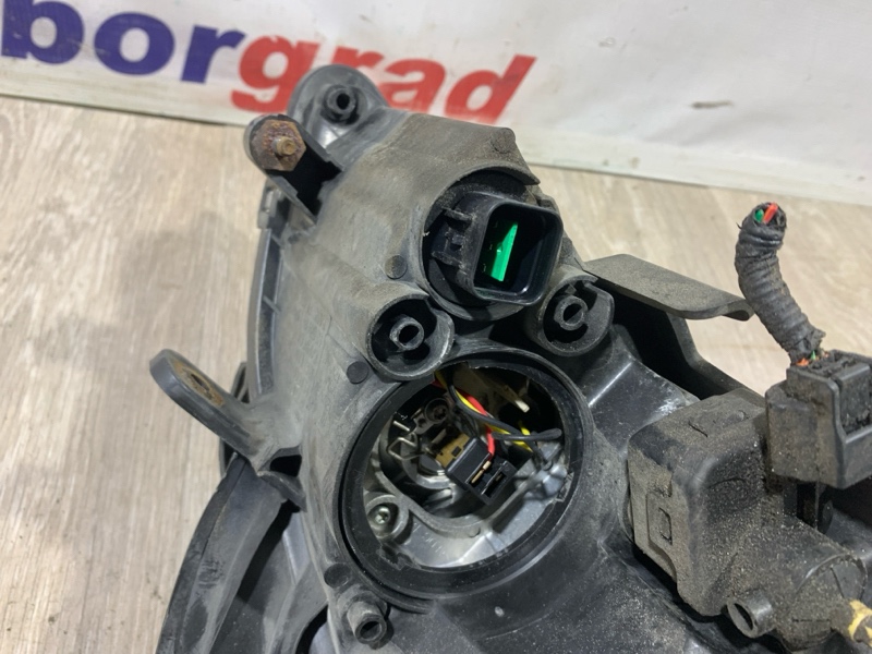 Фара левая Ceed 2009 ED 1.6 G4FC Фара левая Ceed 2009 ED 1.6 G4FC