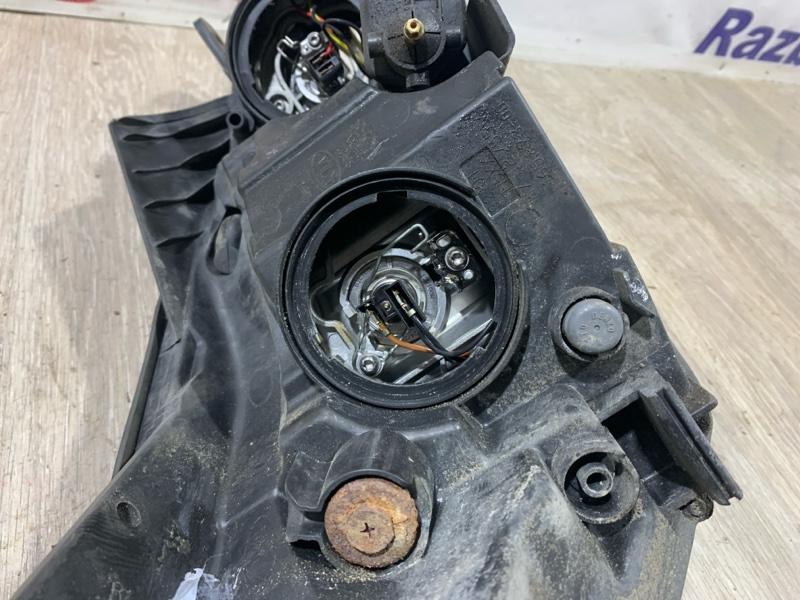 Фара левая Ceed 2009 ED 1.6 G4FC Фара левая Ceed 2009 ED 1.6 G4FC