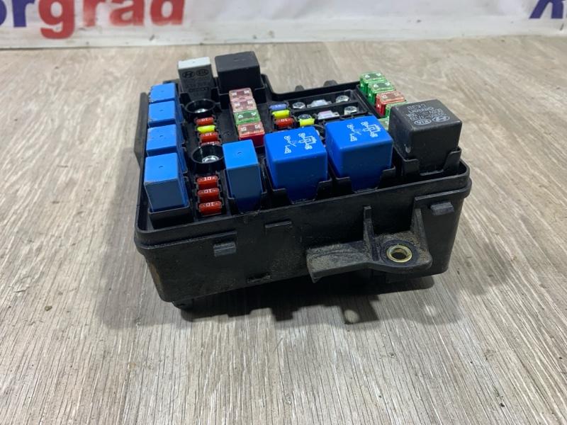 Блок предохранителей Ceed 2009 ED 1.6 G4FC Блок предохранителей Ceed 2009 ED 1.6 G4FC