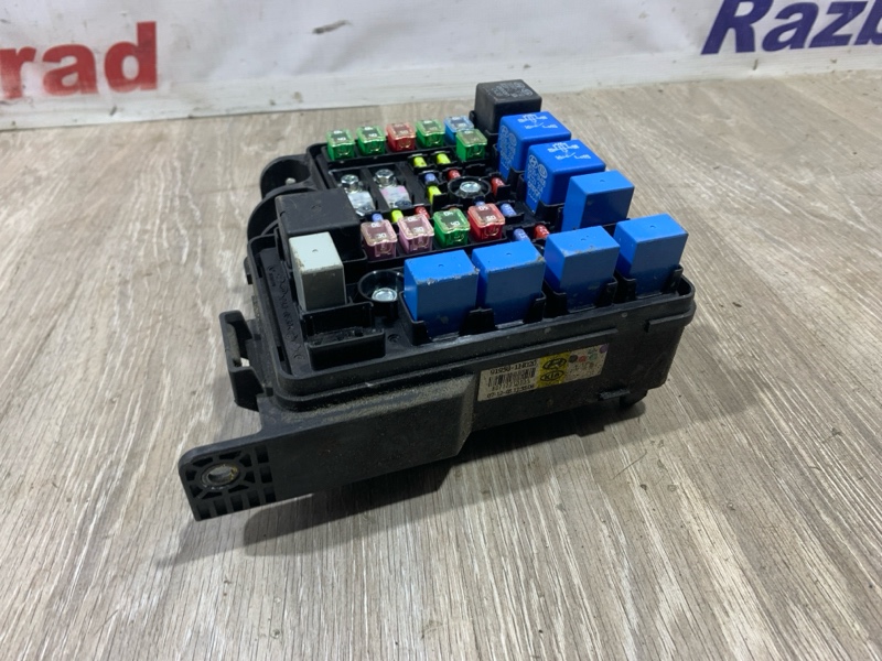 Блок предохранителей Ceed 2009 ED 1.6 G4FC Блок предохранителей Ceed 2009 ED 1.6 G4FC