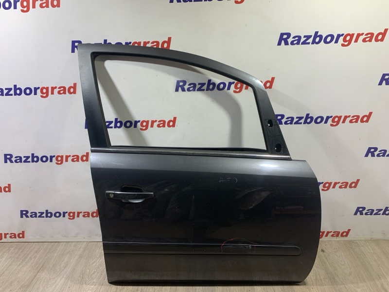 Дверь передняя правая Opel Zafira 2010 B 13203014 контрактная