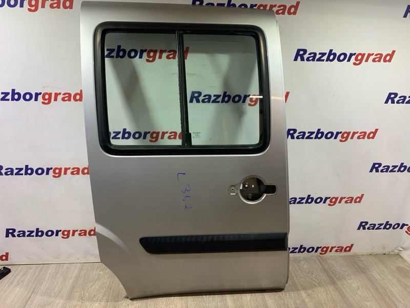Дверь сдвижная правая Fiat Doblo 2009 350A1.000 51847628 контрактная