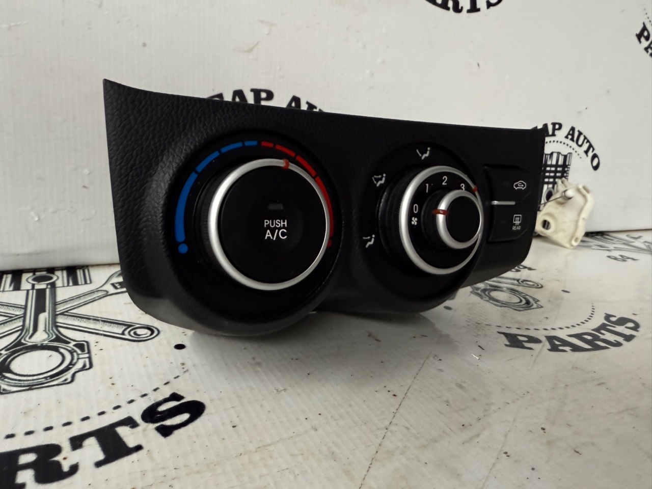 Блок управления климат-контролем - Фото 3