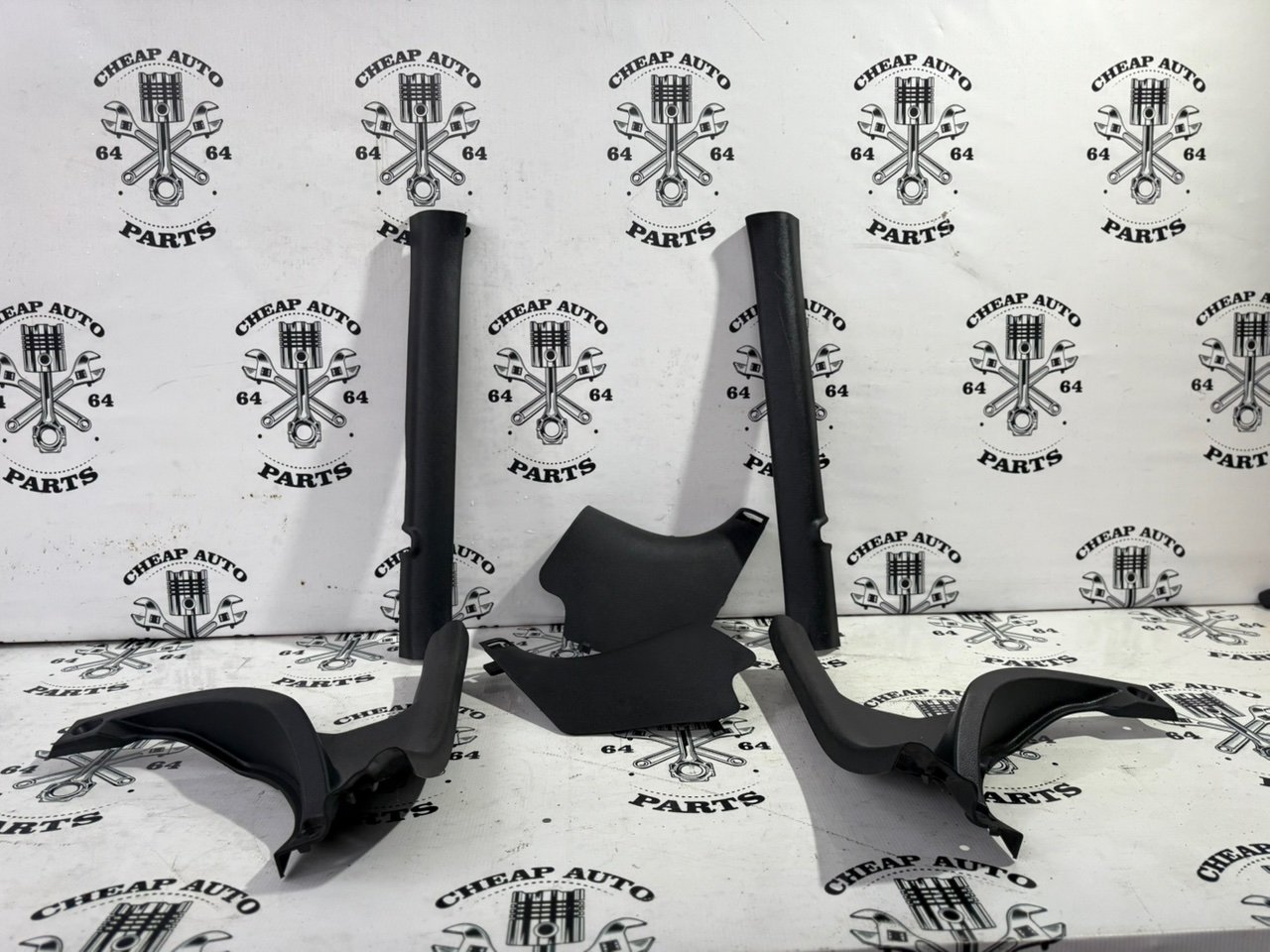 Накладка на порог салона