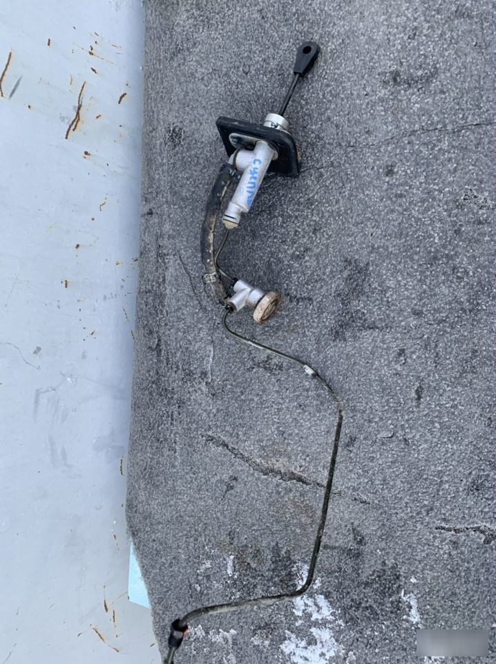 Главный цилиндр сцепления - Фото 2