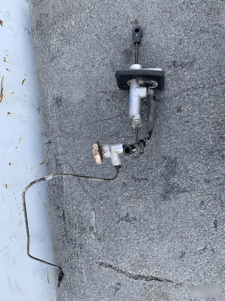 Главный цилиндр сцепления - Фото 3