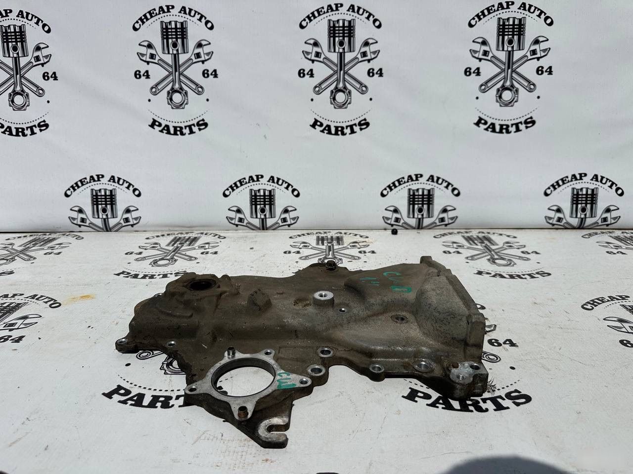 Крышка двигателя