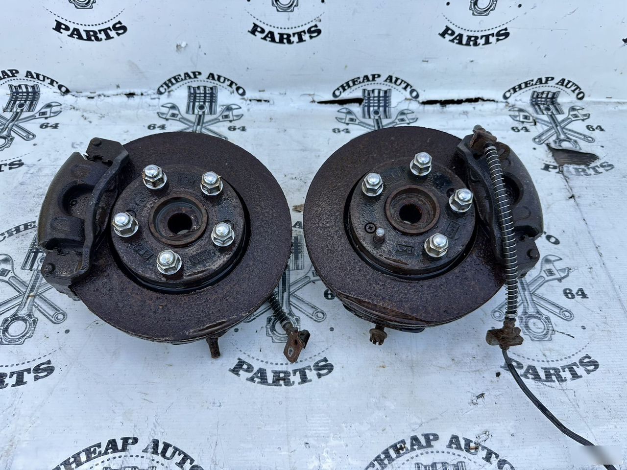 Кулак поворотный