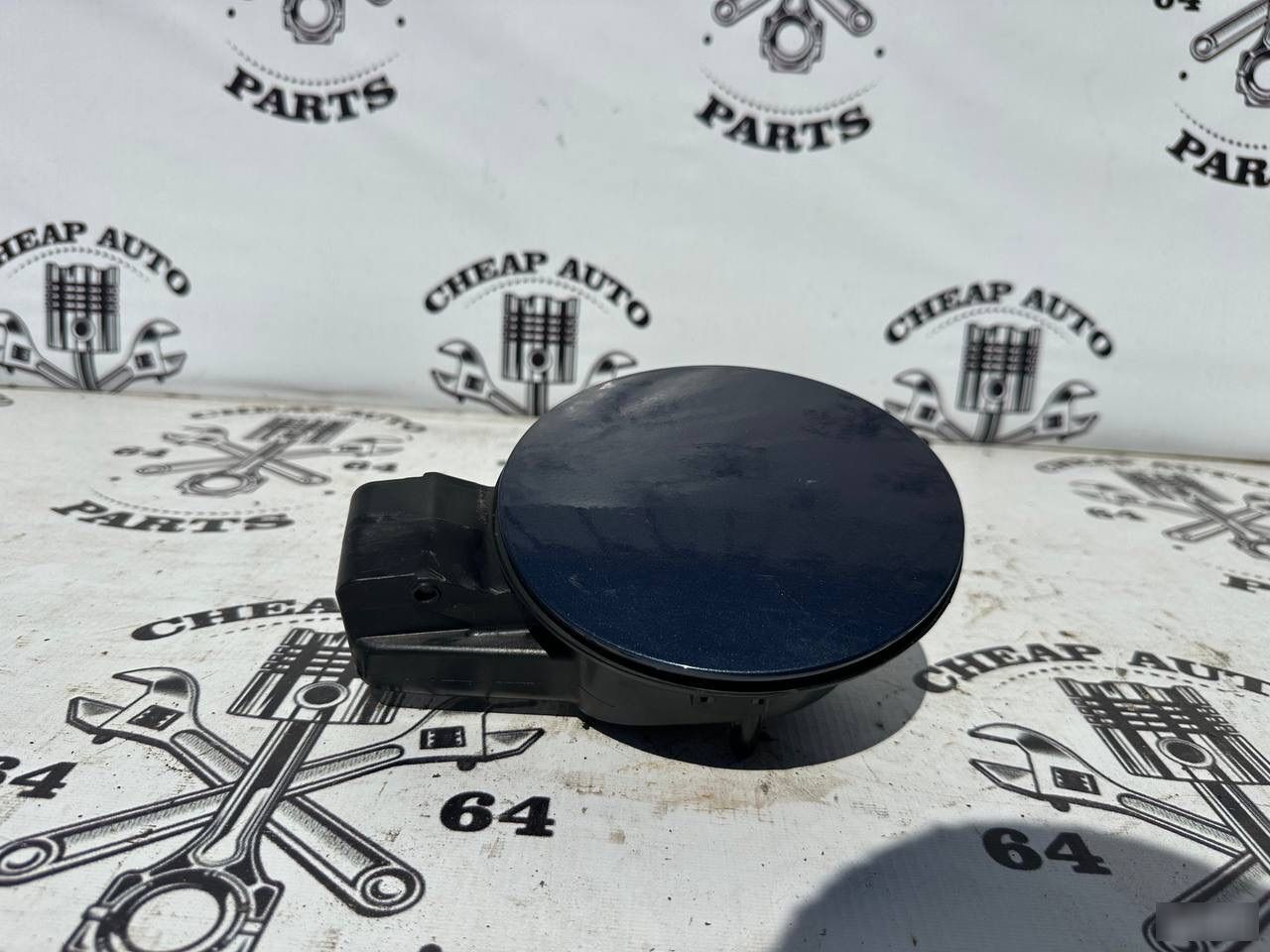 Лючок бензобака