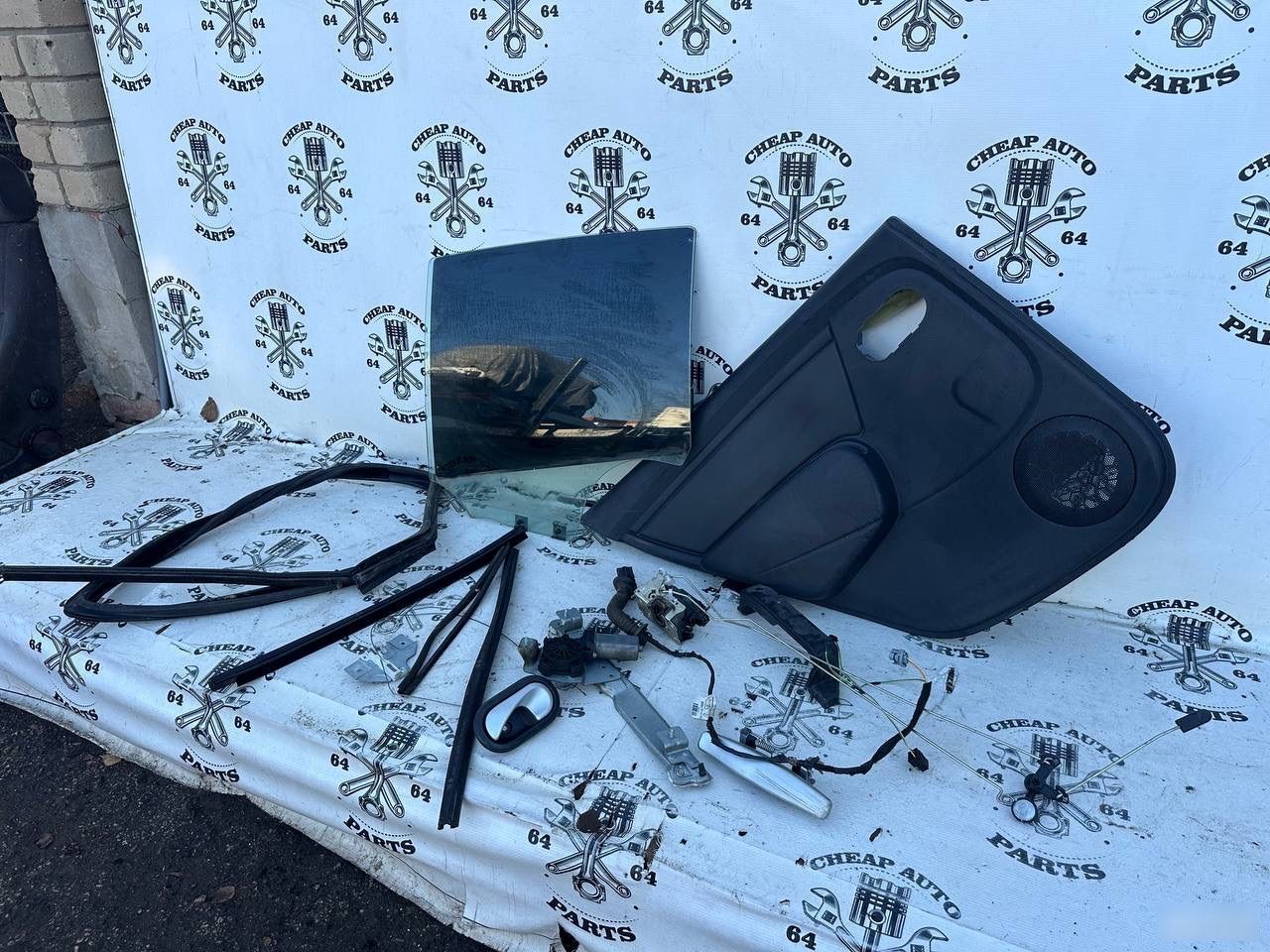 Комплектующие двери