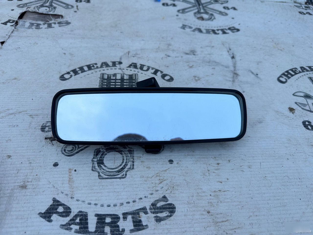 Зеркало заднего вида