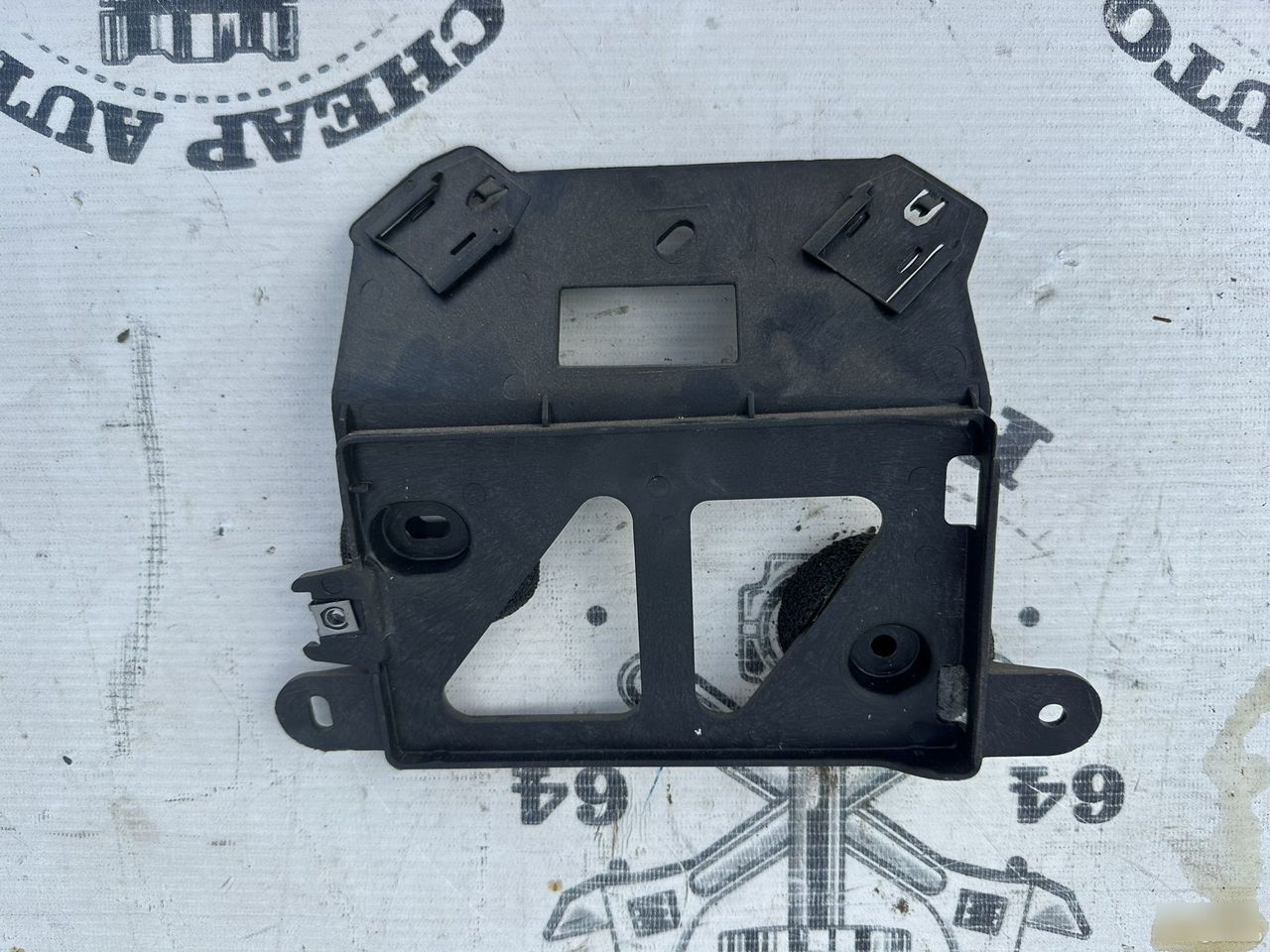 Кронштейн блока управления