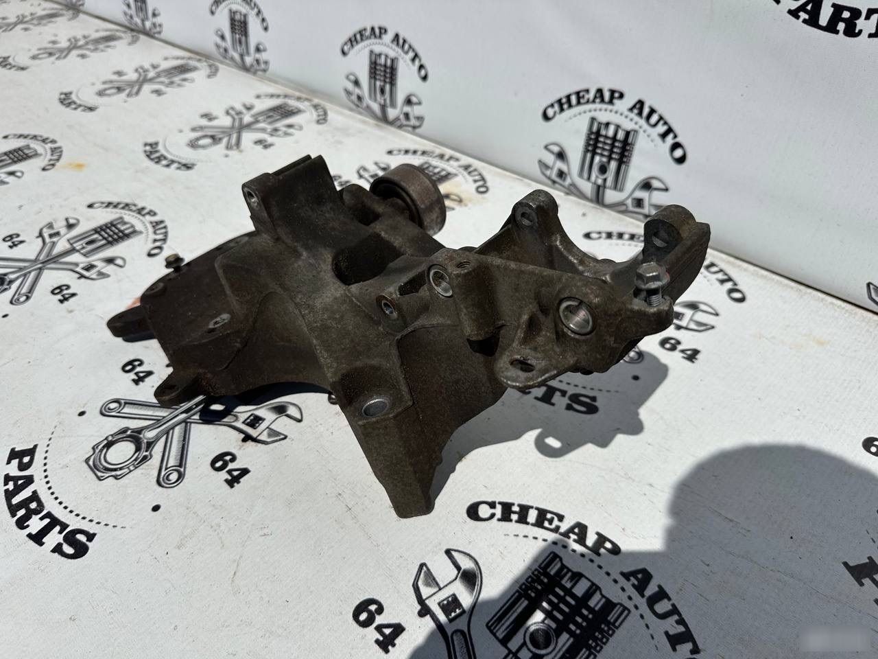 Кронштейн генератора